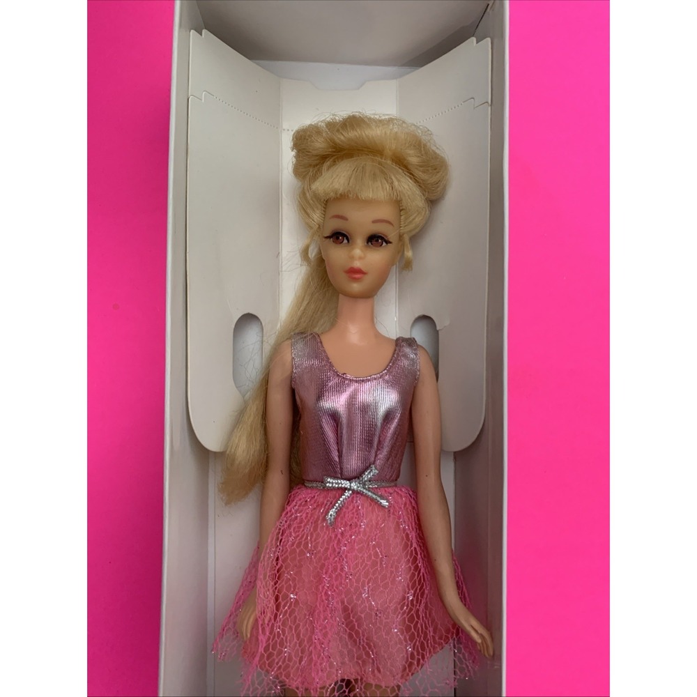 Vintage Blonde Grow-Hair Francie Doll Beautiful